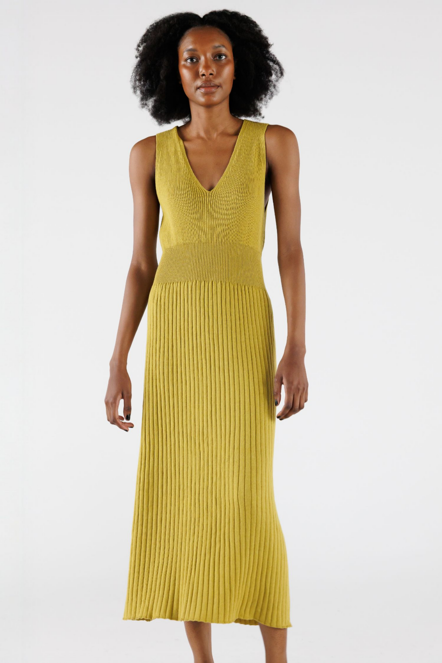 V NECK KNITTED DRESS