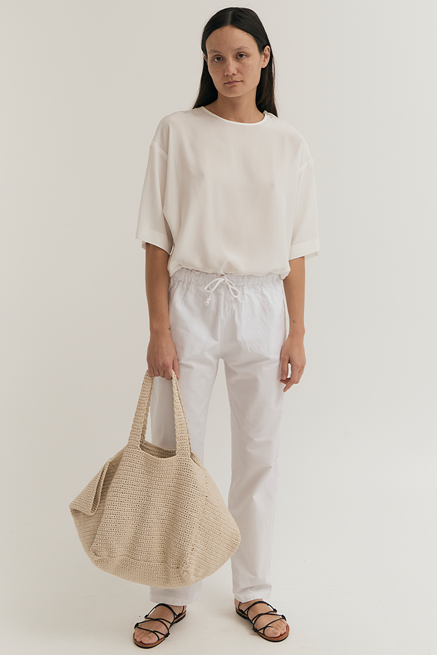 HAND KNITTED TOTE