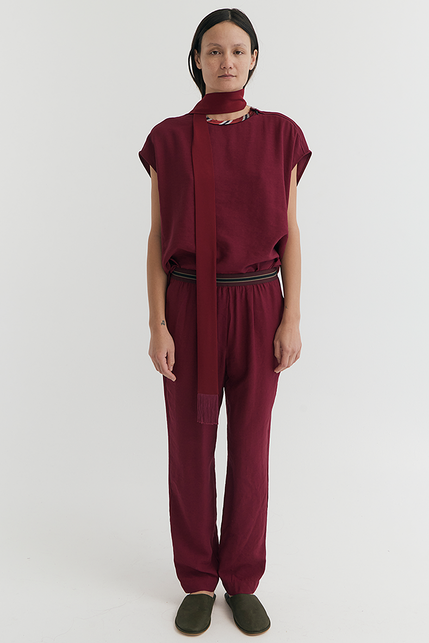 SLEEVELESS SIDE ZIP TOP PLUM