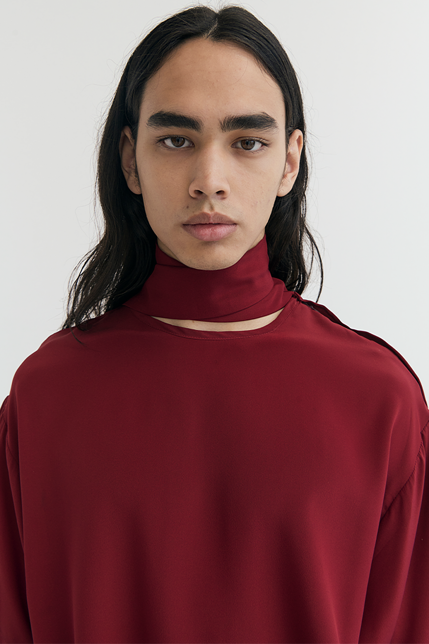 T SHIRT WITH TIE