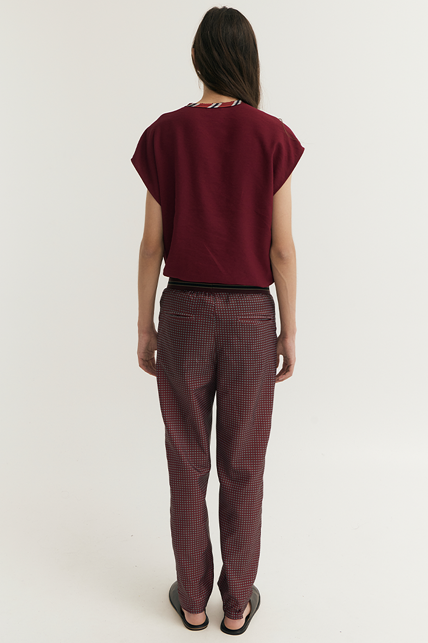 SLEEVELESS SIDE ZIP TOP PLUM