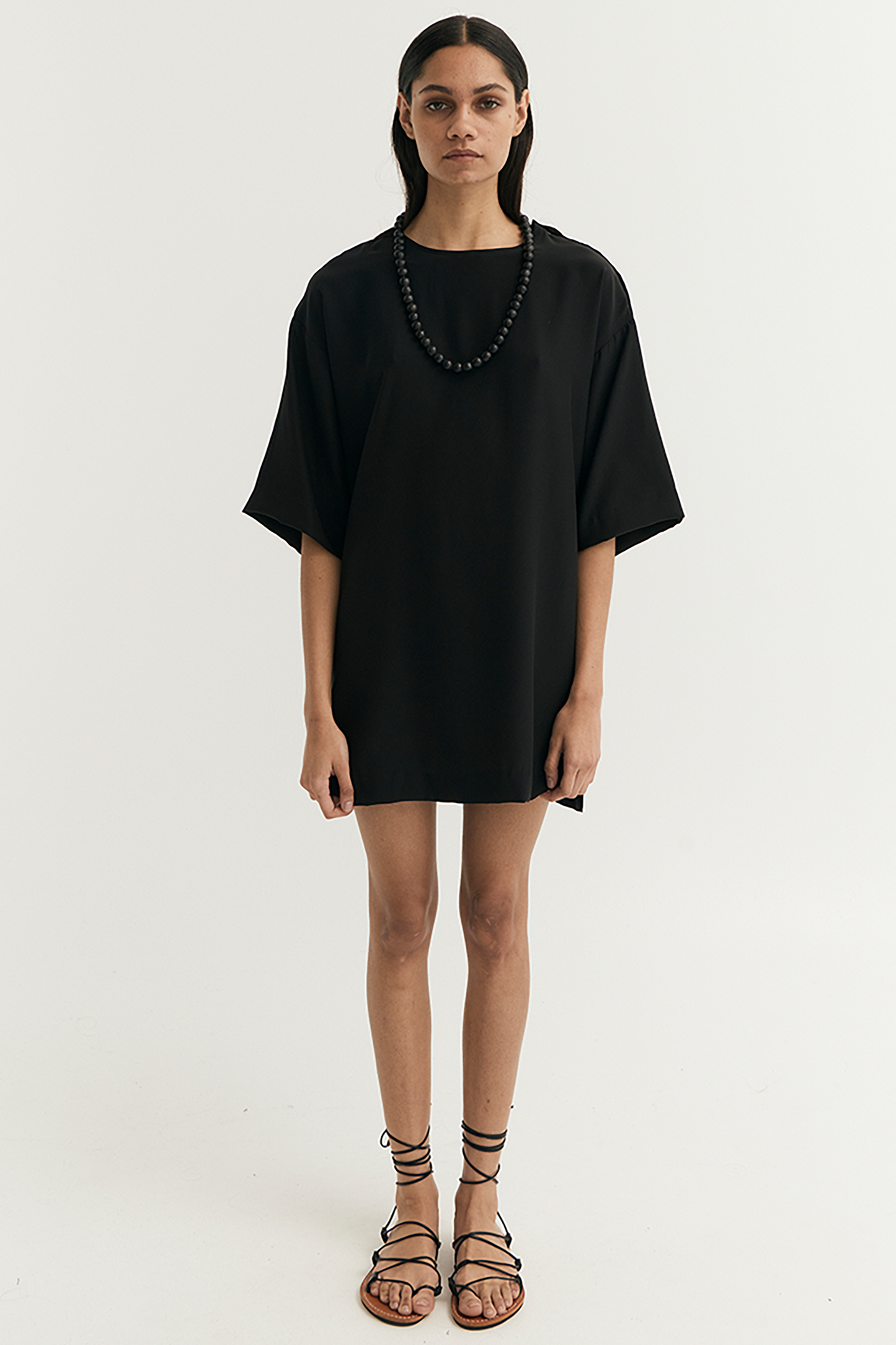 T SHIRT WITH TIE