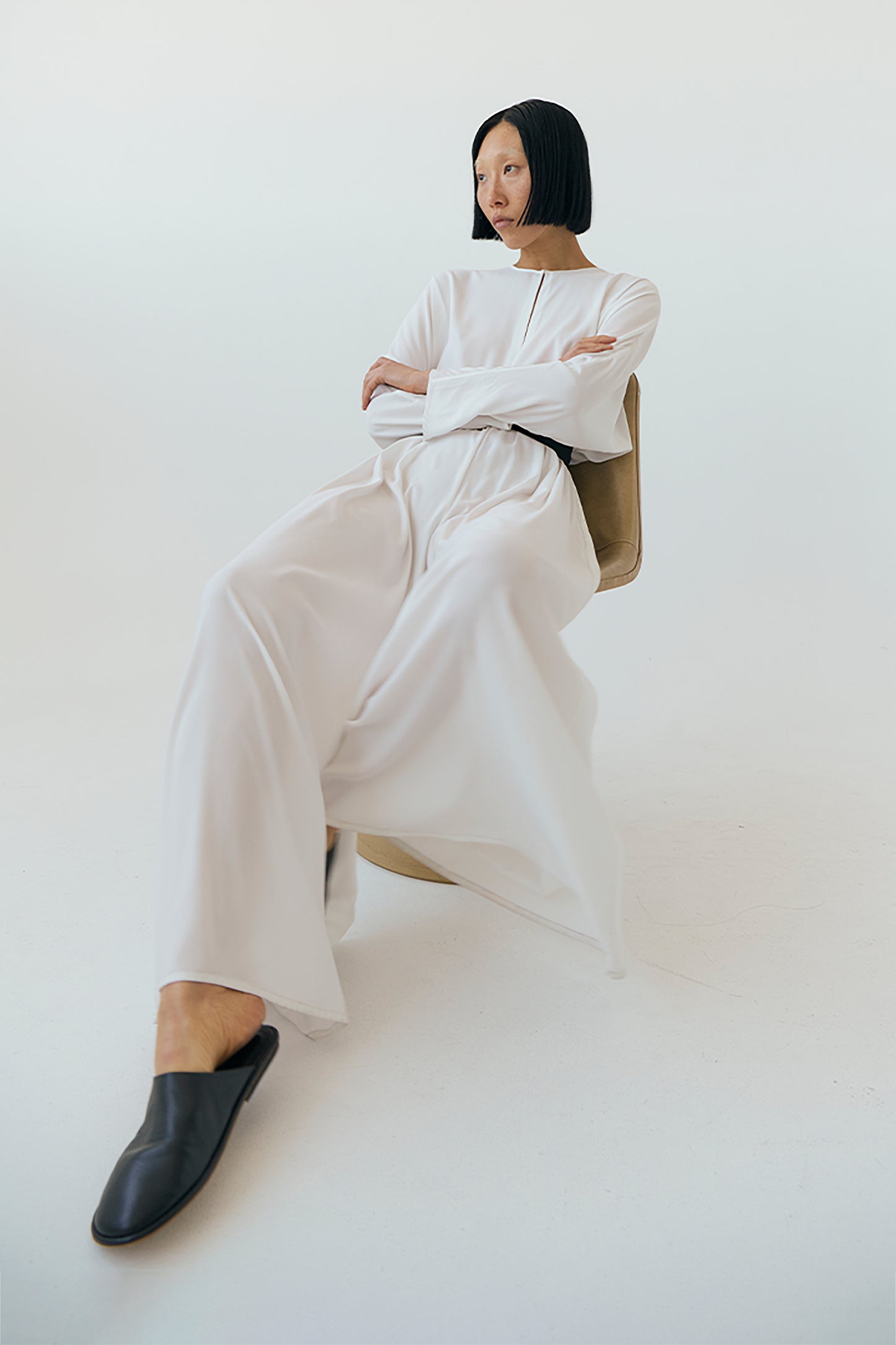 LEATHER SLIPPERS