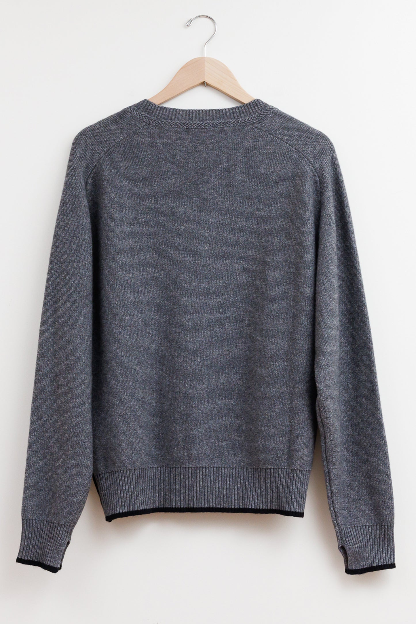 V NECK SCARF SWEATER
