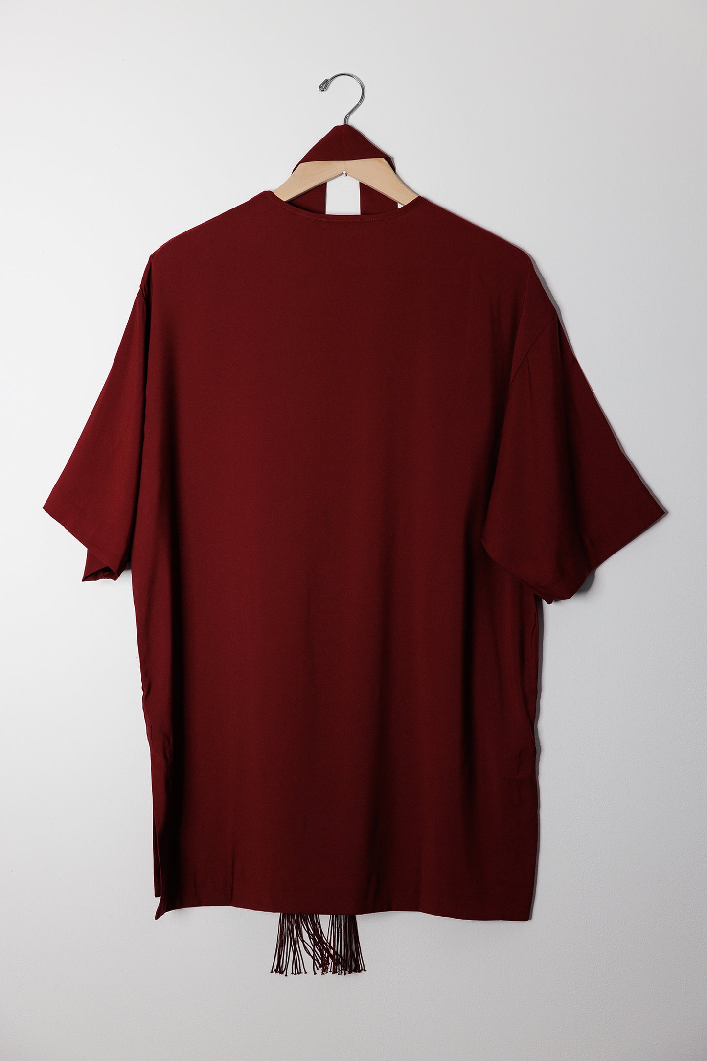 T SHIRT WITH TIE