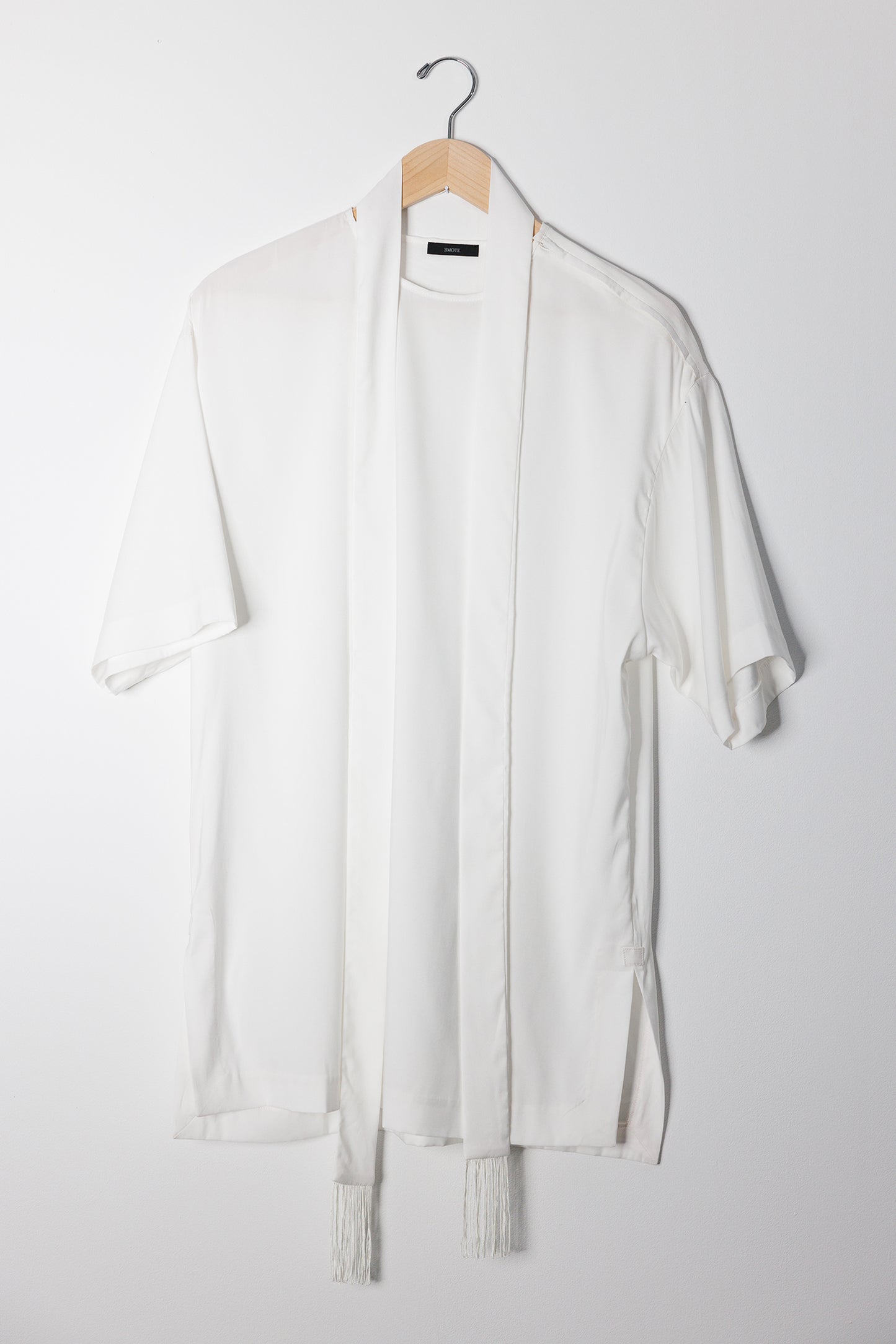 T SHIRT WITH TIE