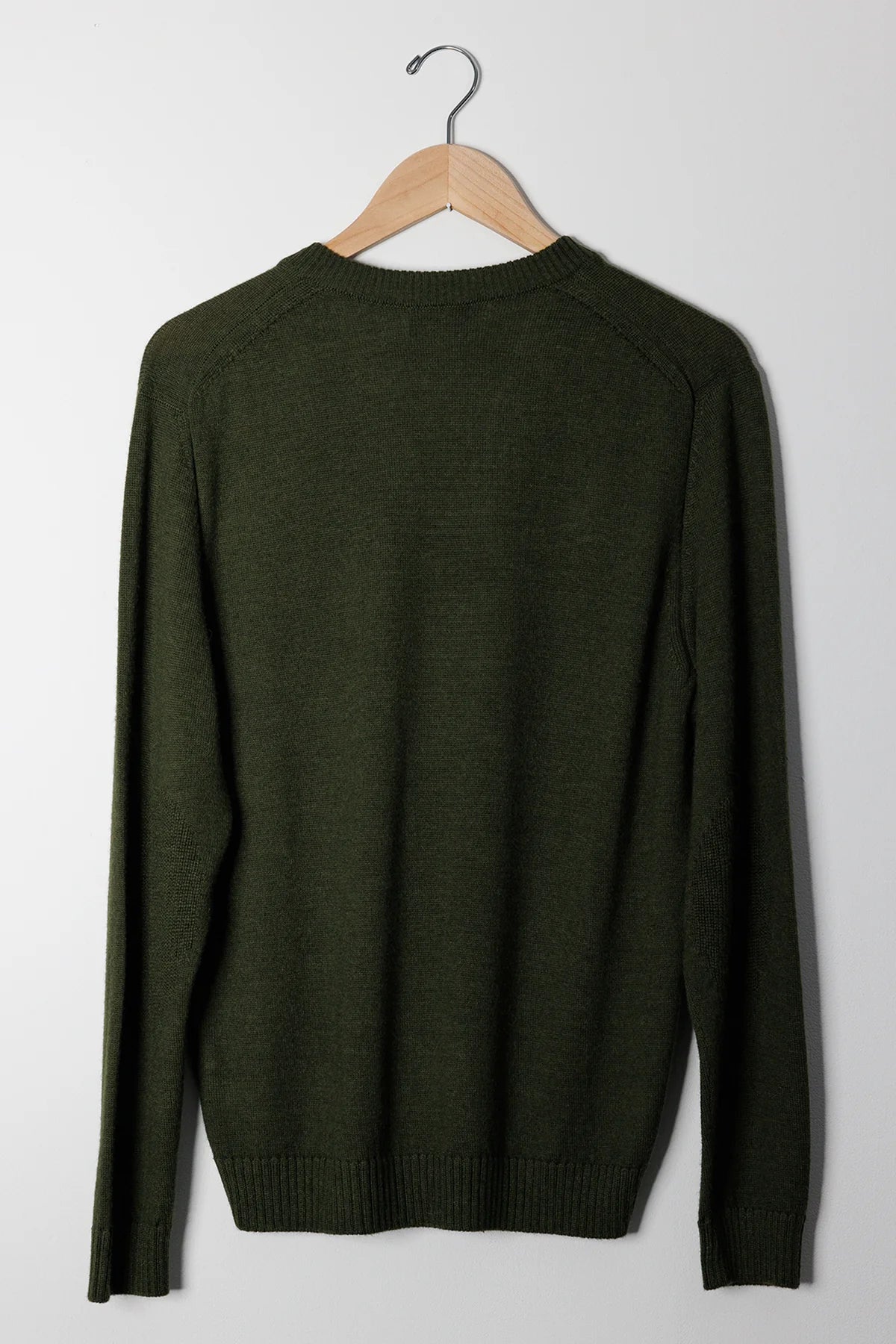 V NECK SWEATER