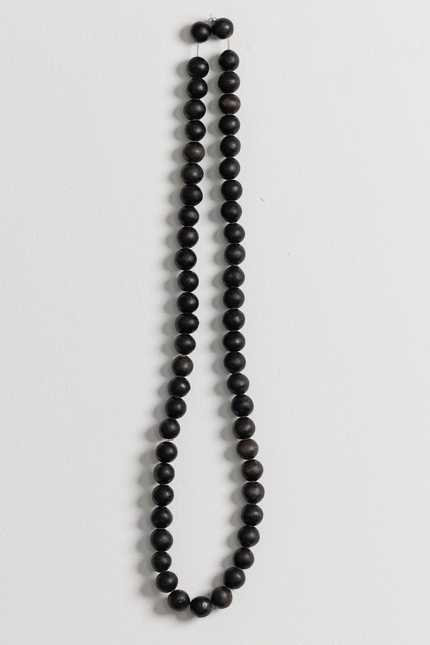 CERAMIC BEAD NECKLACE