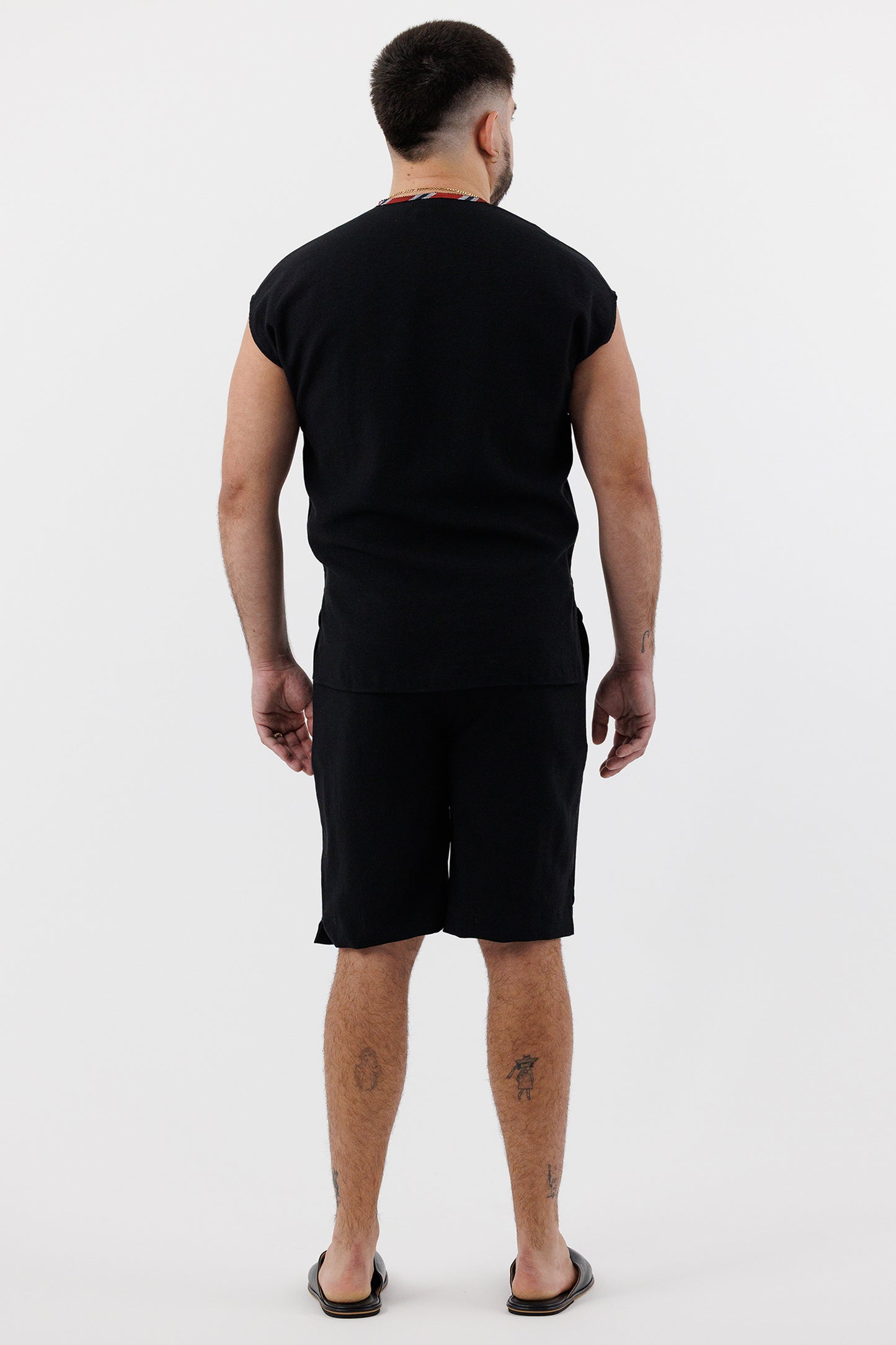 SLEEVELESS SIDE ZIP TOP