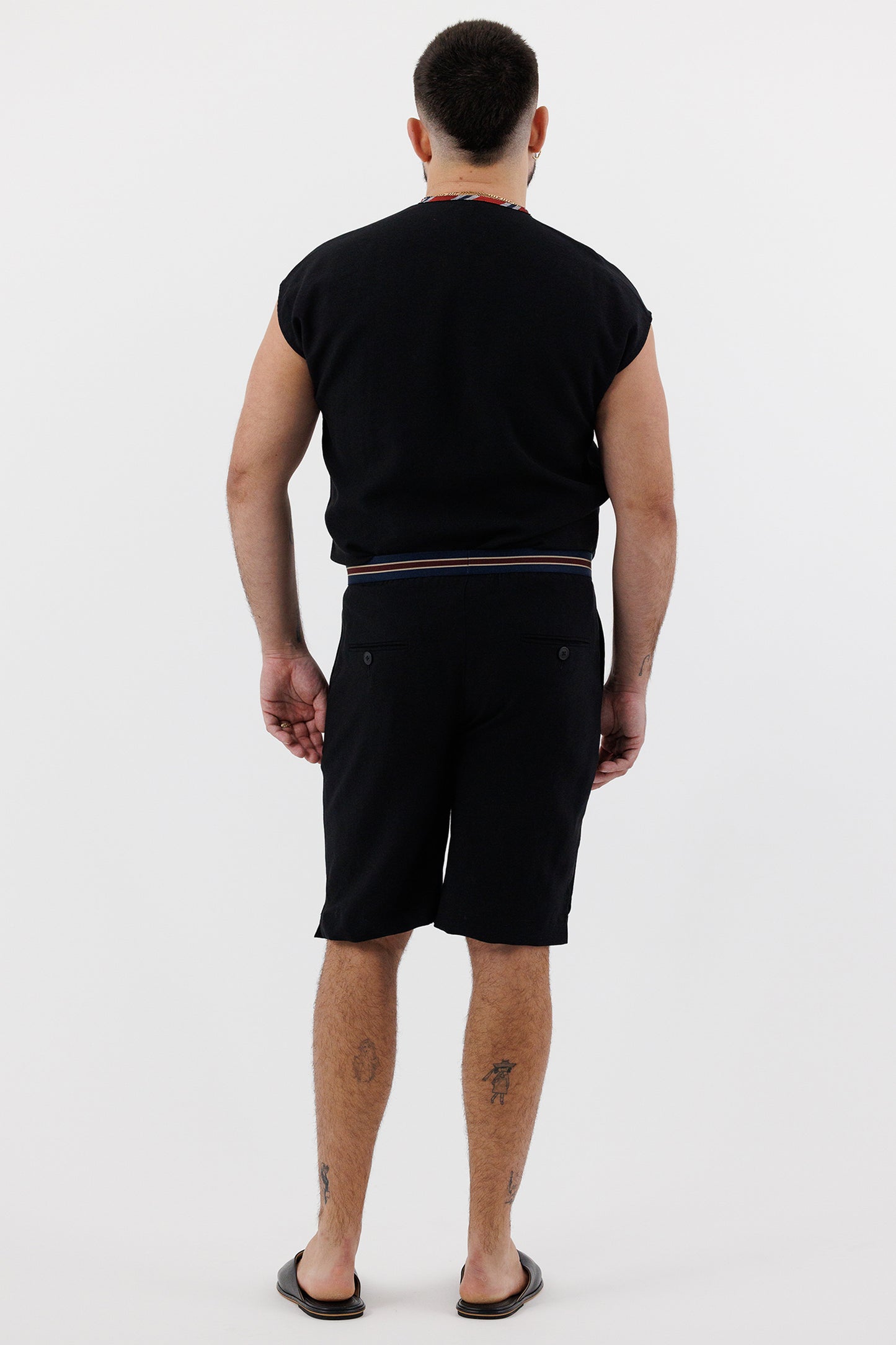 SLEEVELESS SIDE ZIP TOP