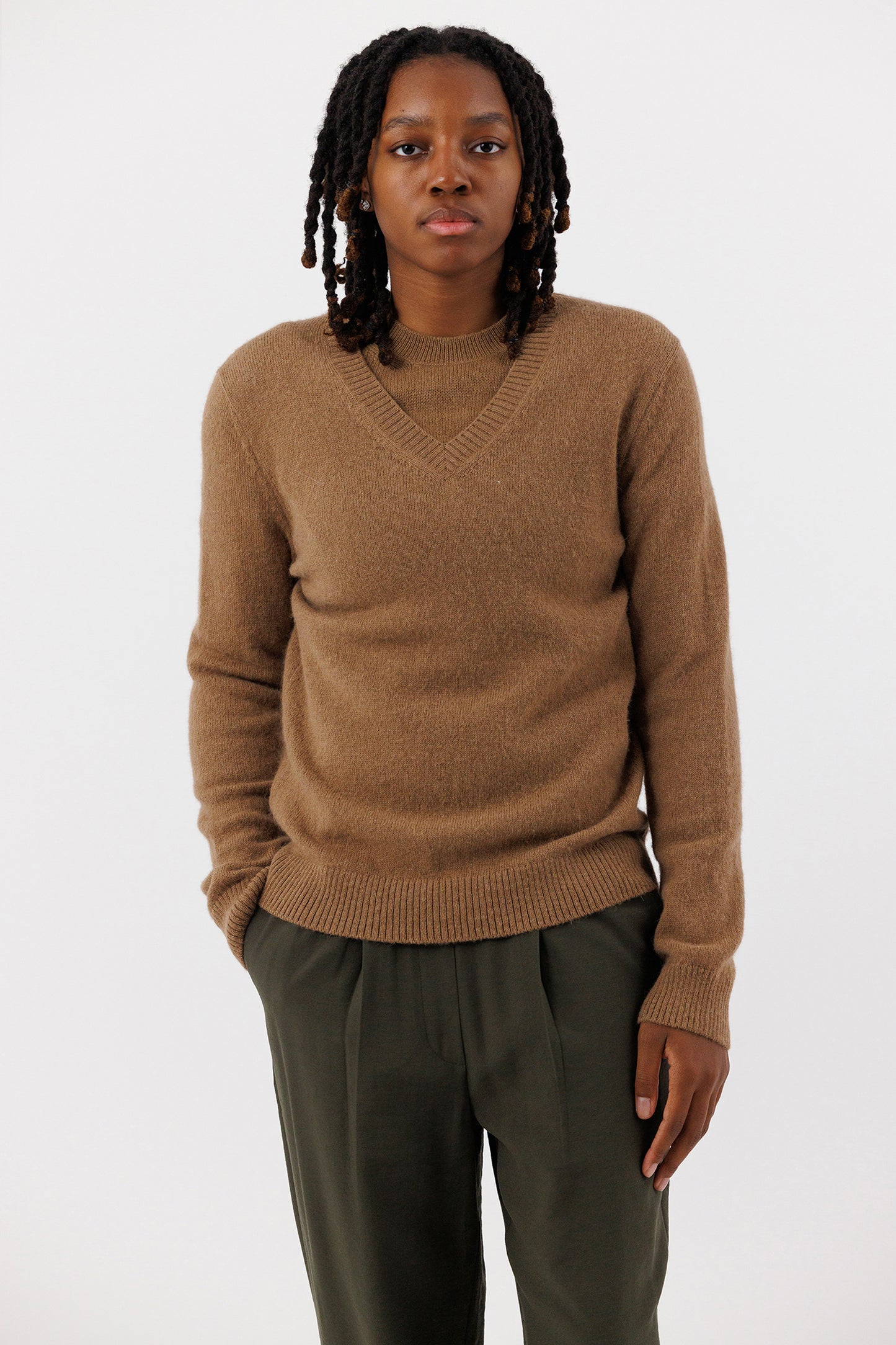 V NECK SWEATER