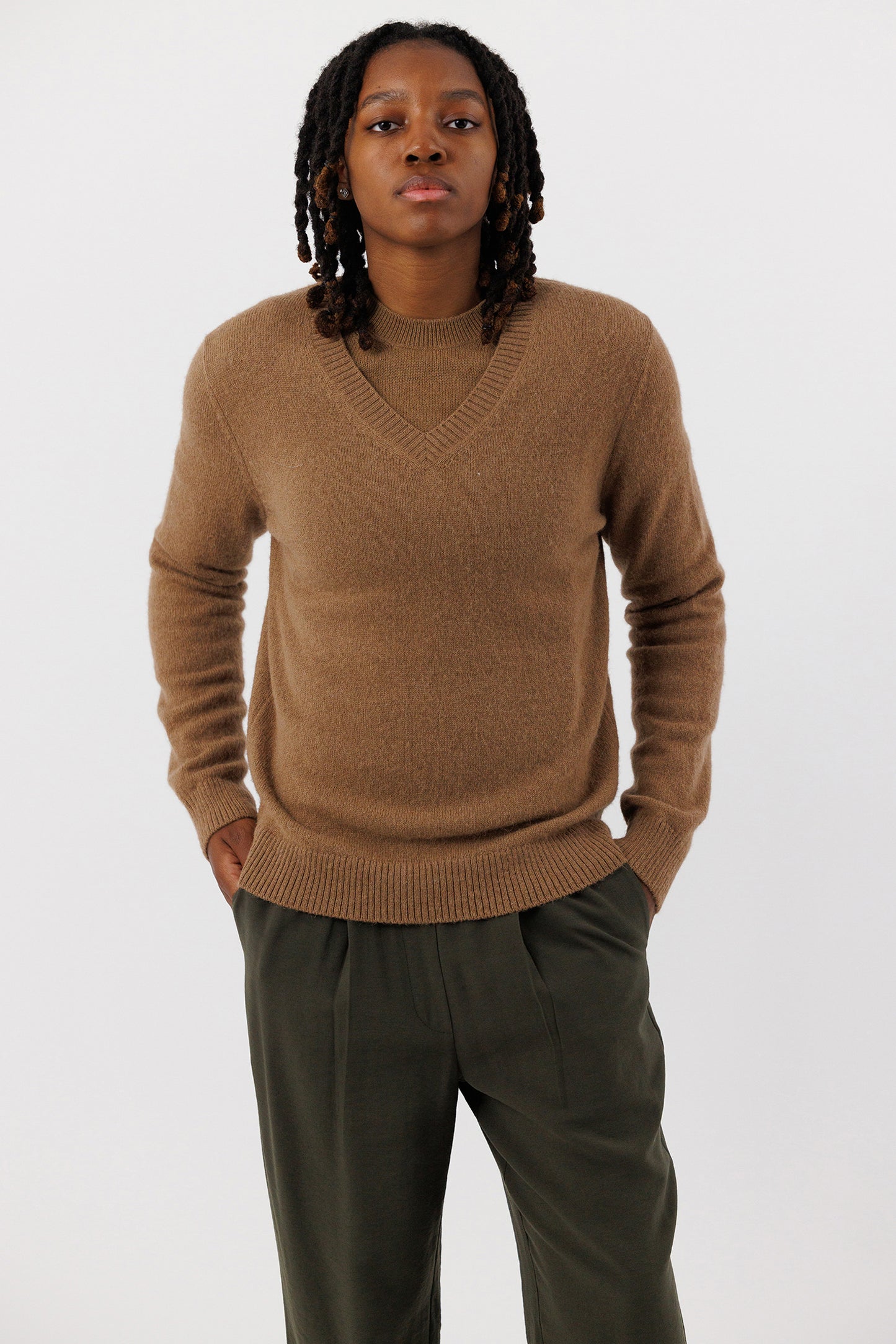 V NECK SWEATER