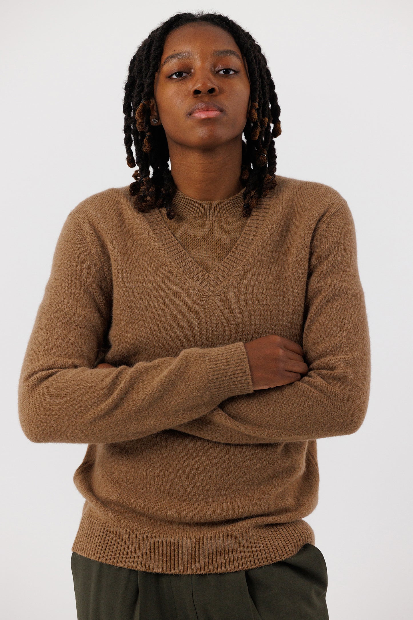 V NECK SWEATER