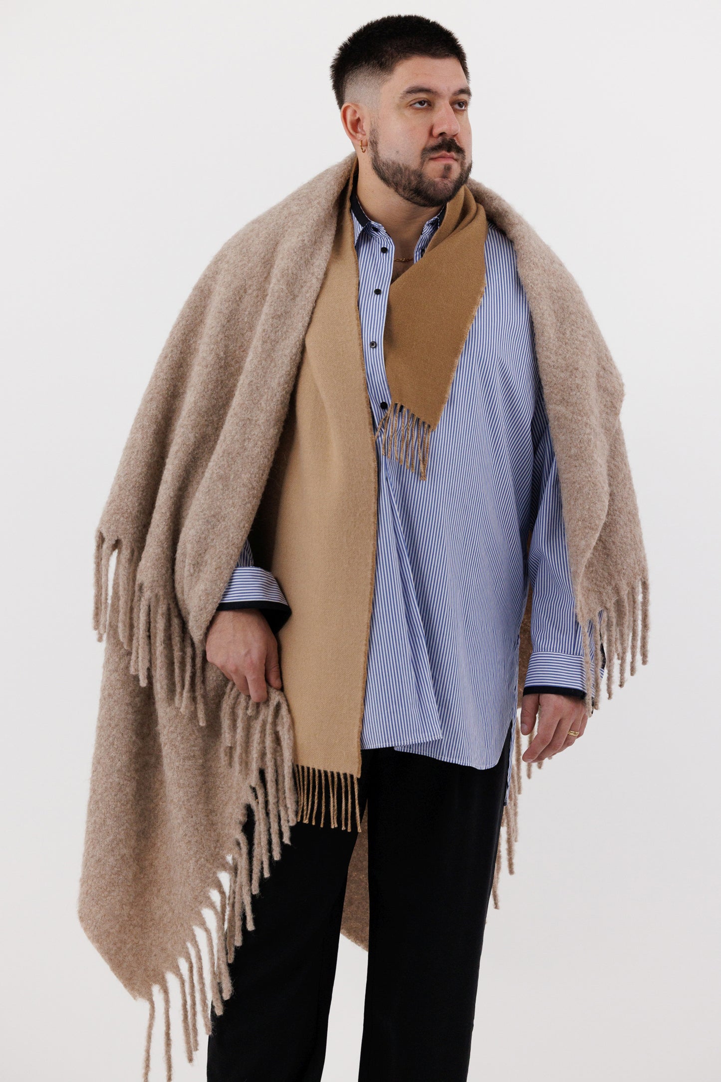 BOUCLE BRUSHED SHAWL