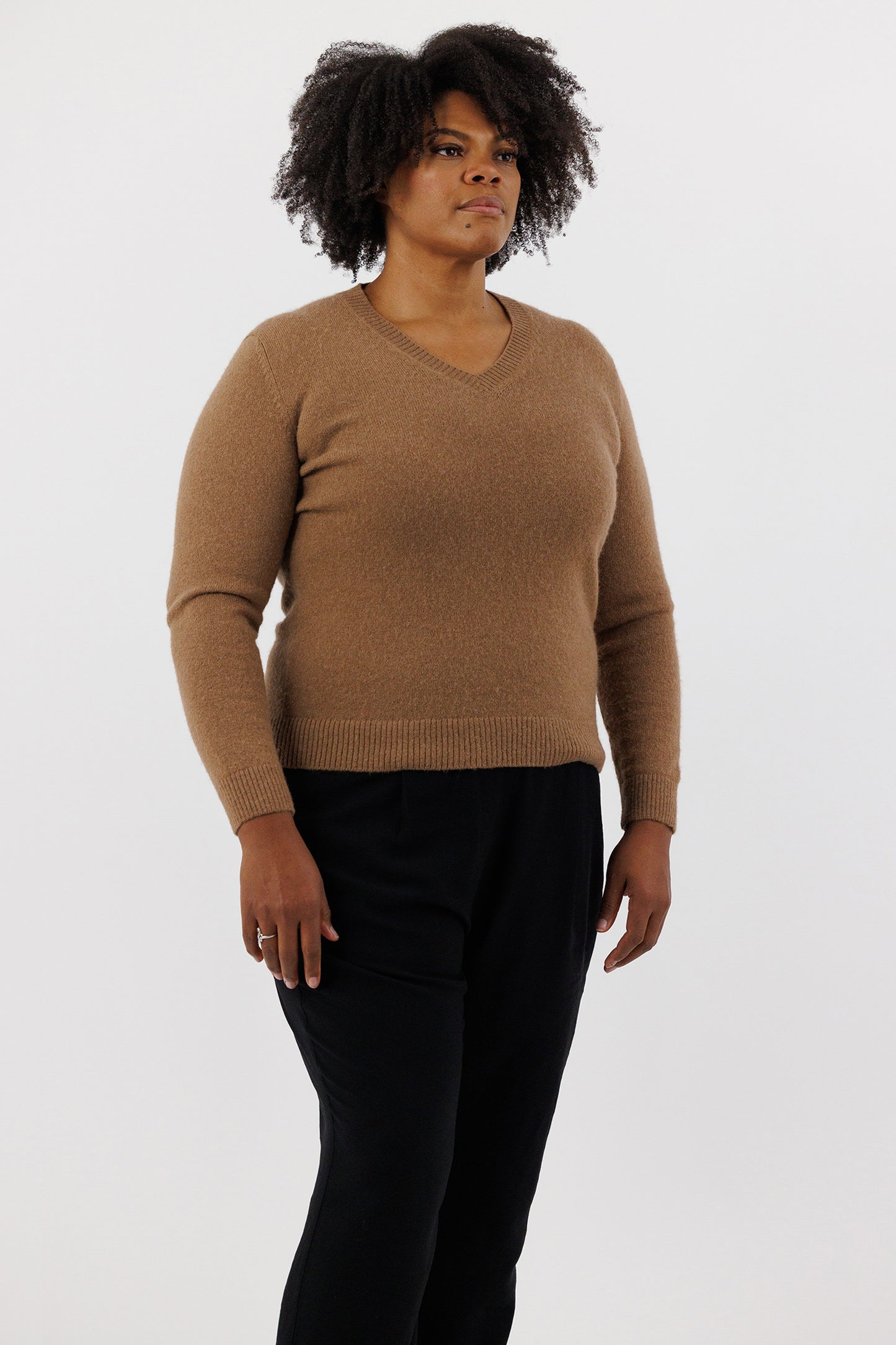 V NECK SWEATER