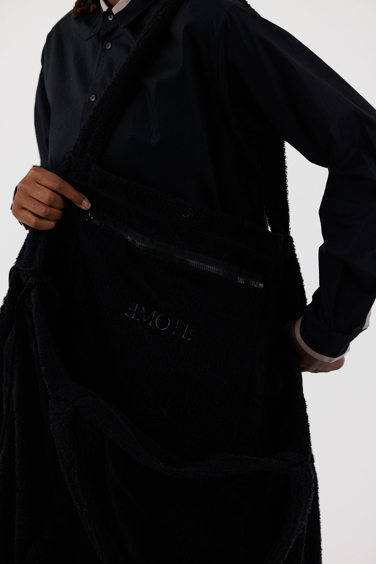 OVERSIZED TERRY TOTE