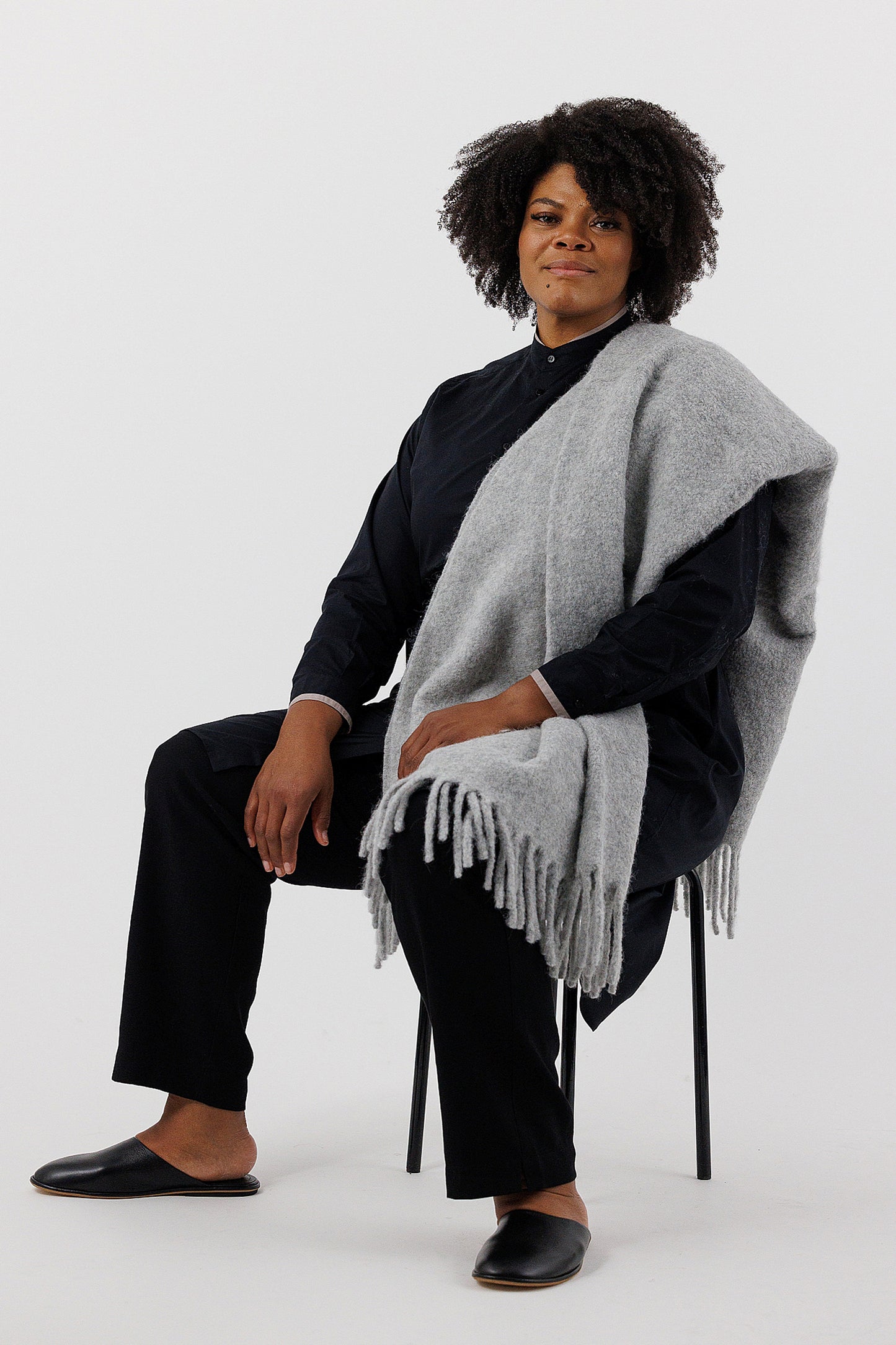 BOUCLE BRUSHED SHAWL
