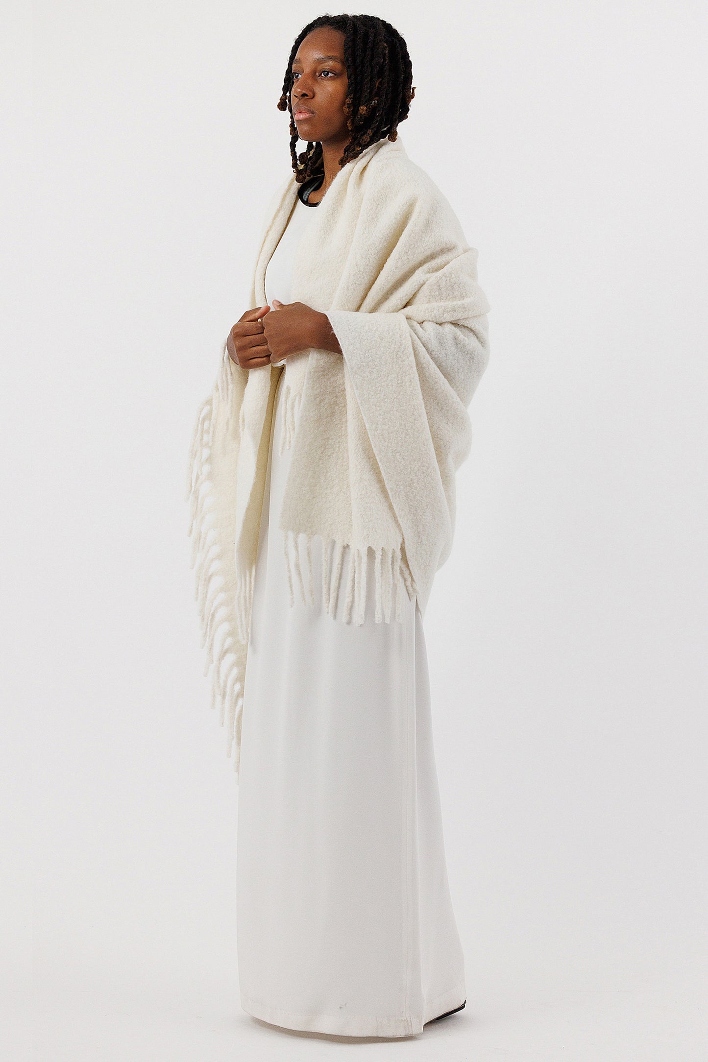 BOUCLE BRUSHED SHAWL