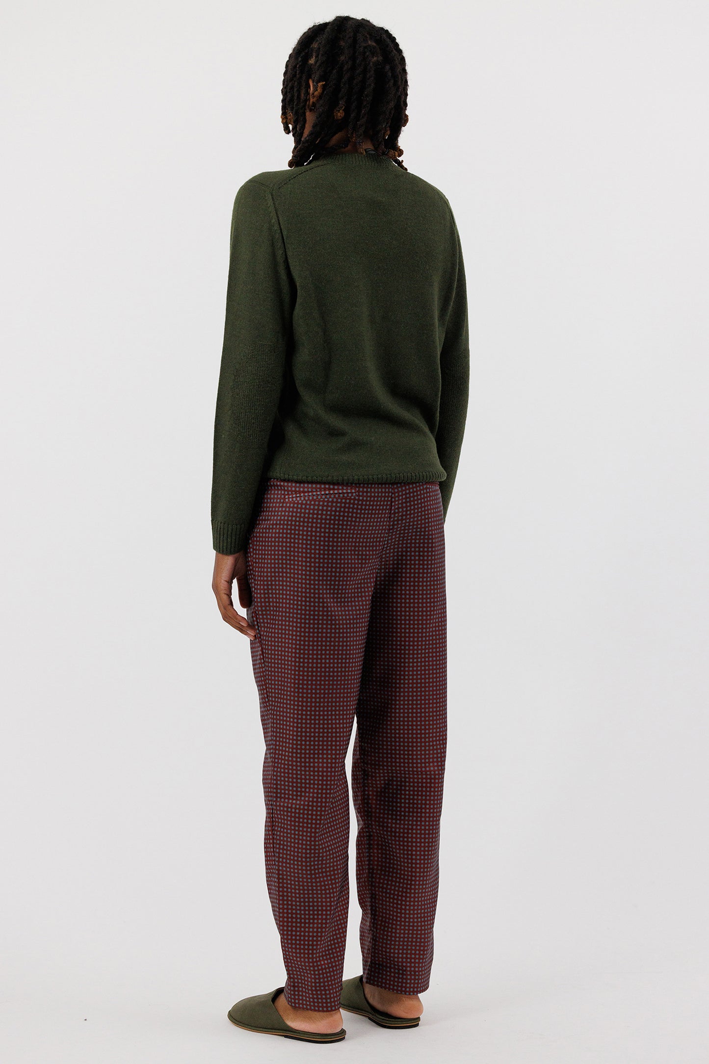 V NECK SWEATER