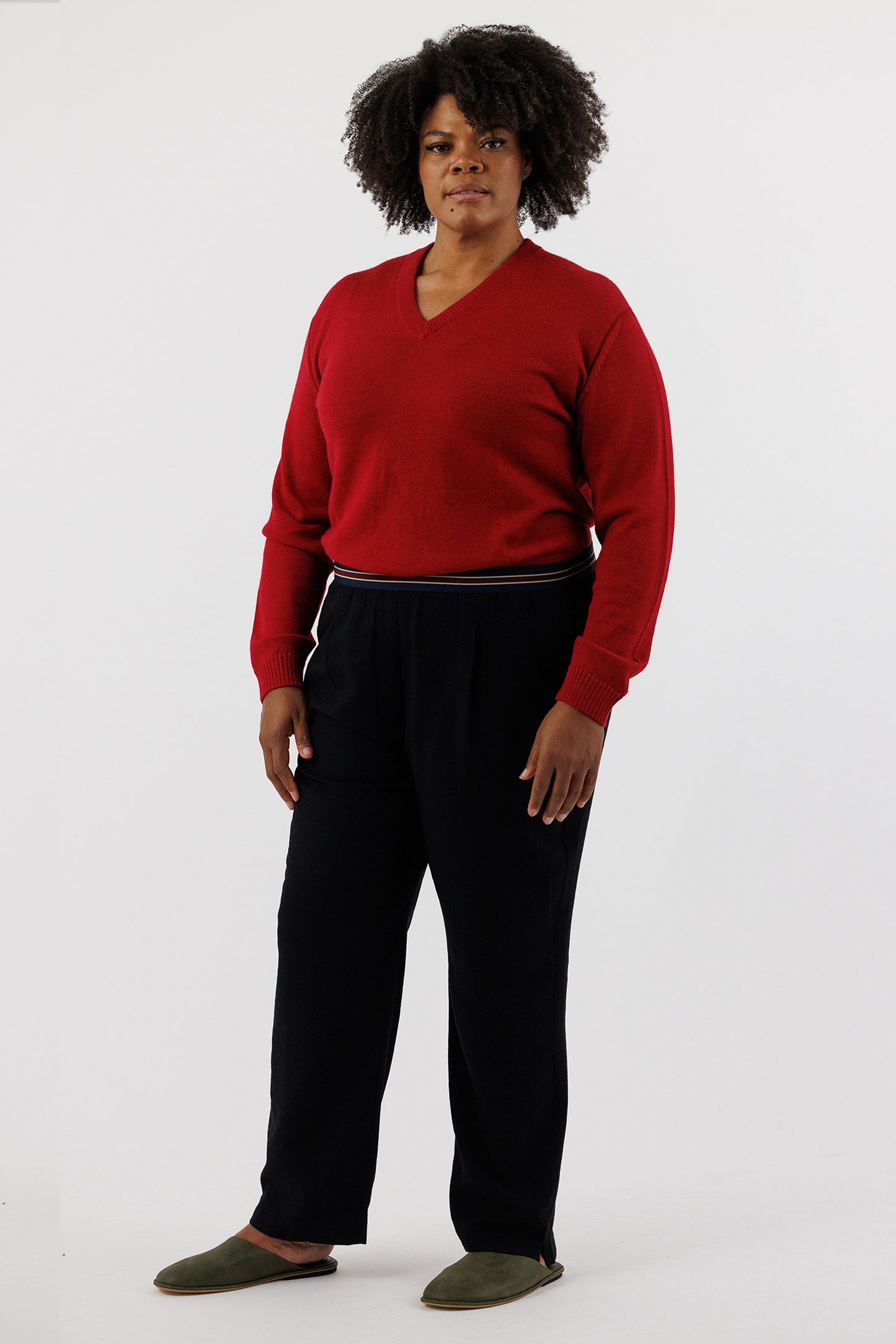V NECK SWEATER