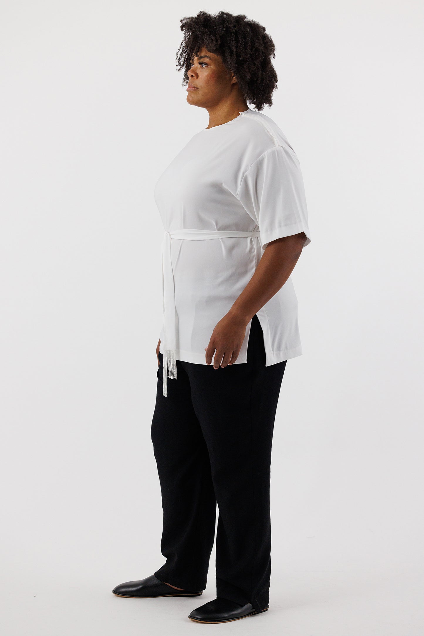 T SHIRT WITH TIE