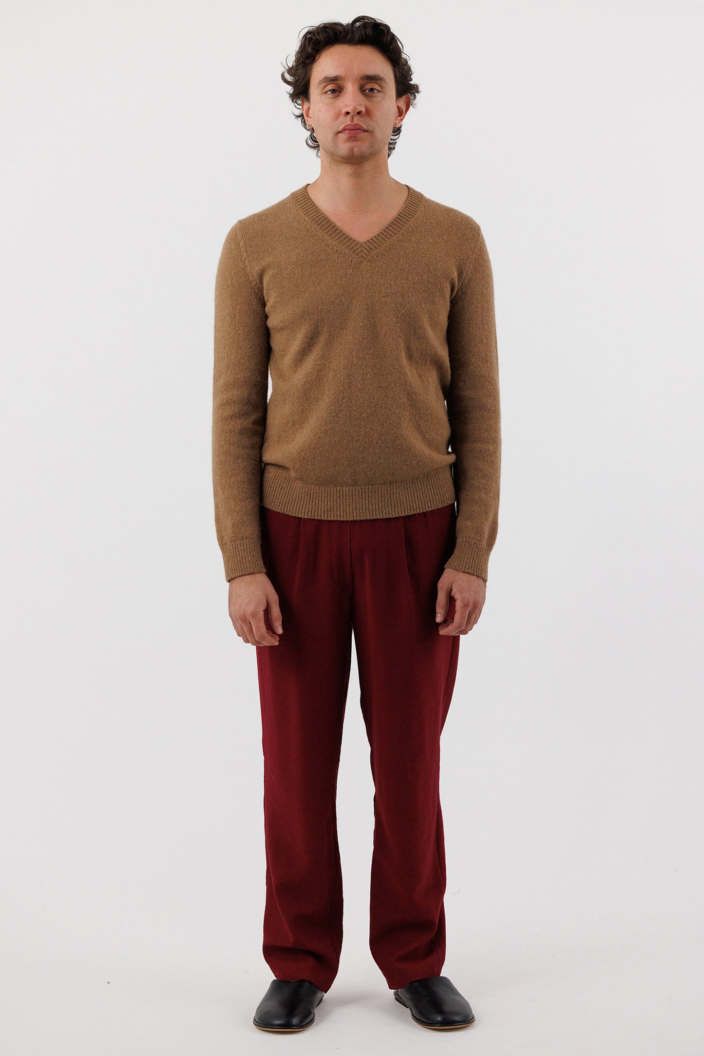 V NECK SWEATER