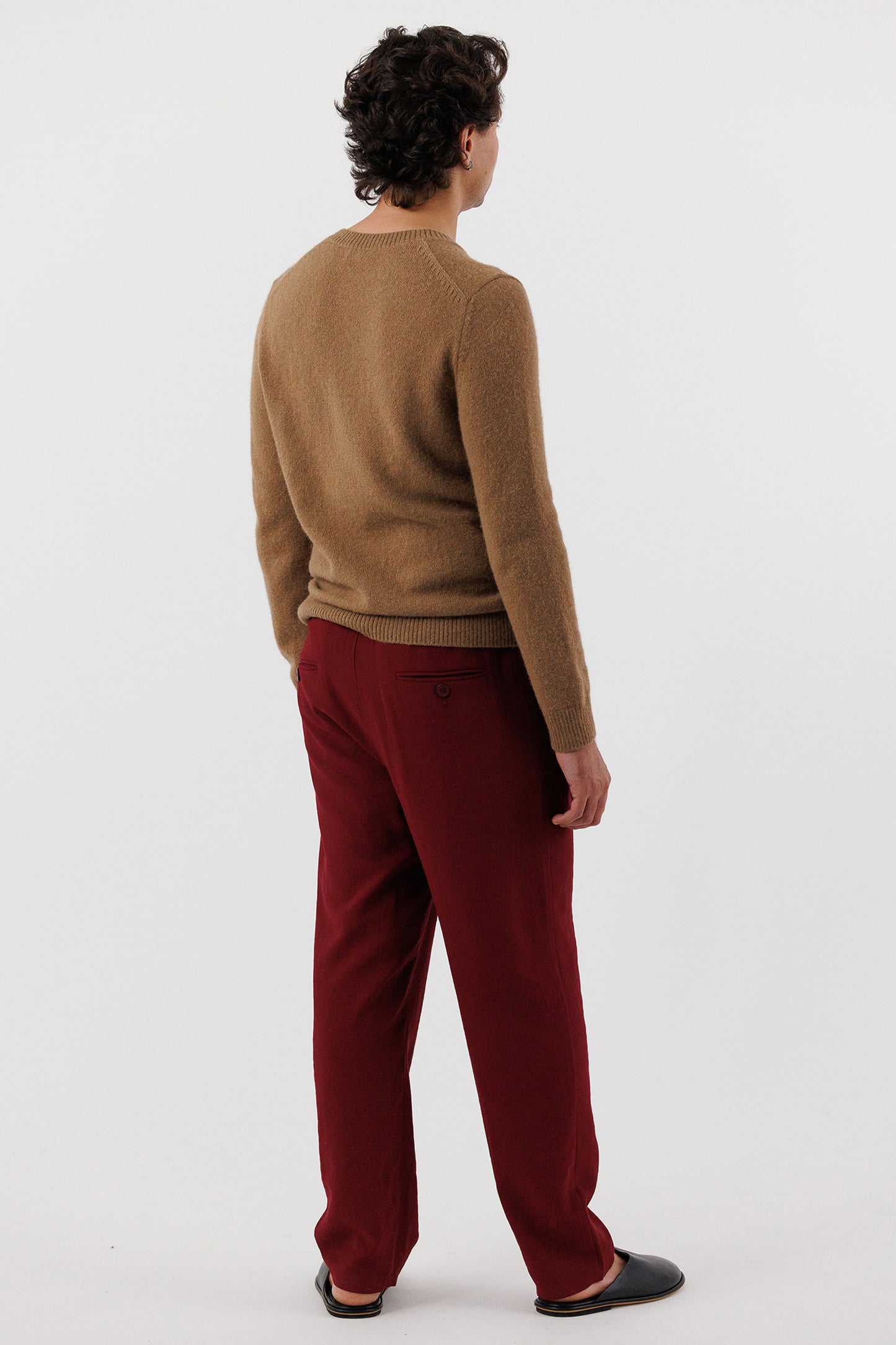 V NECK SWEATER