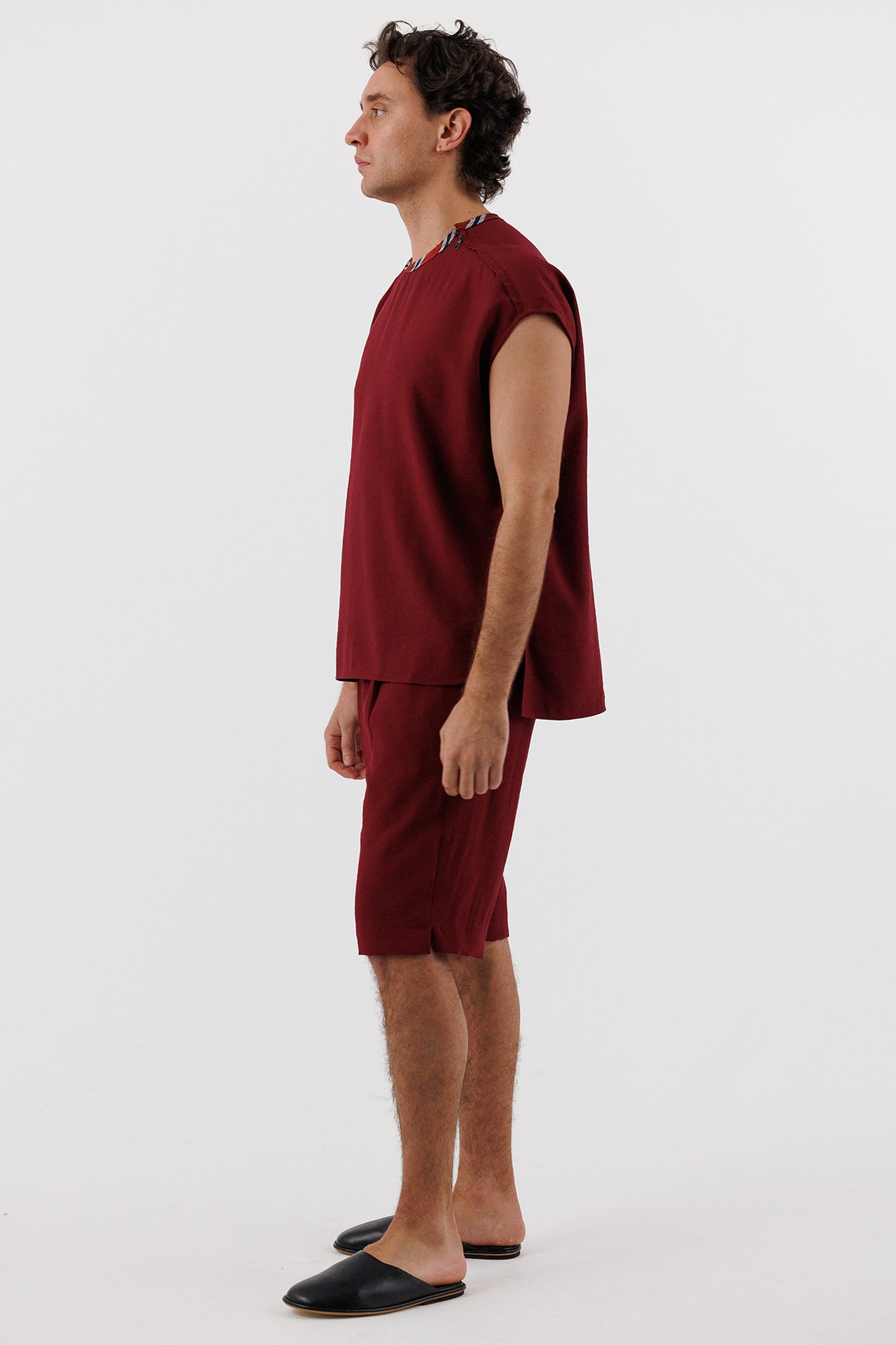 SLEEVELESS SIDE ZIP TOP PLUM