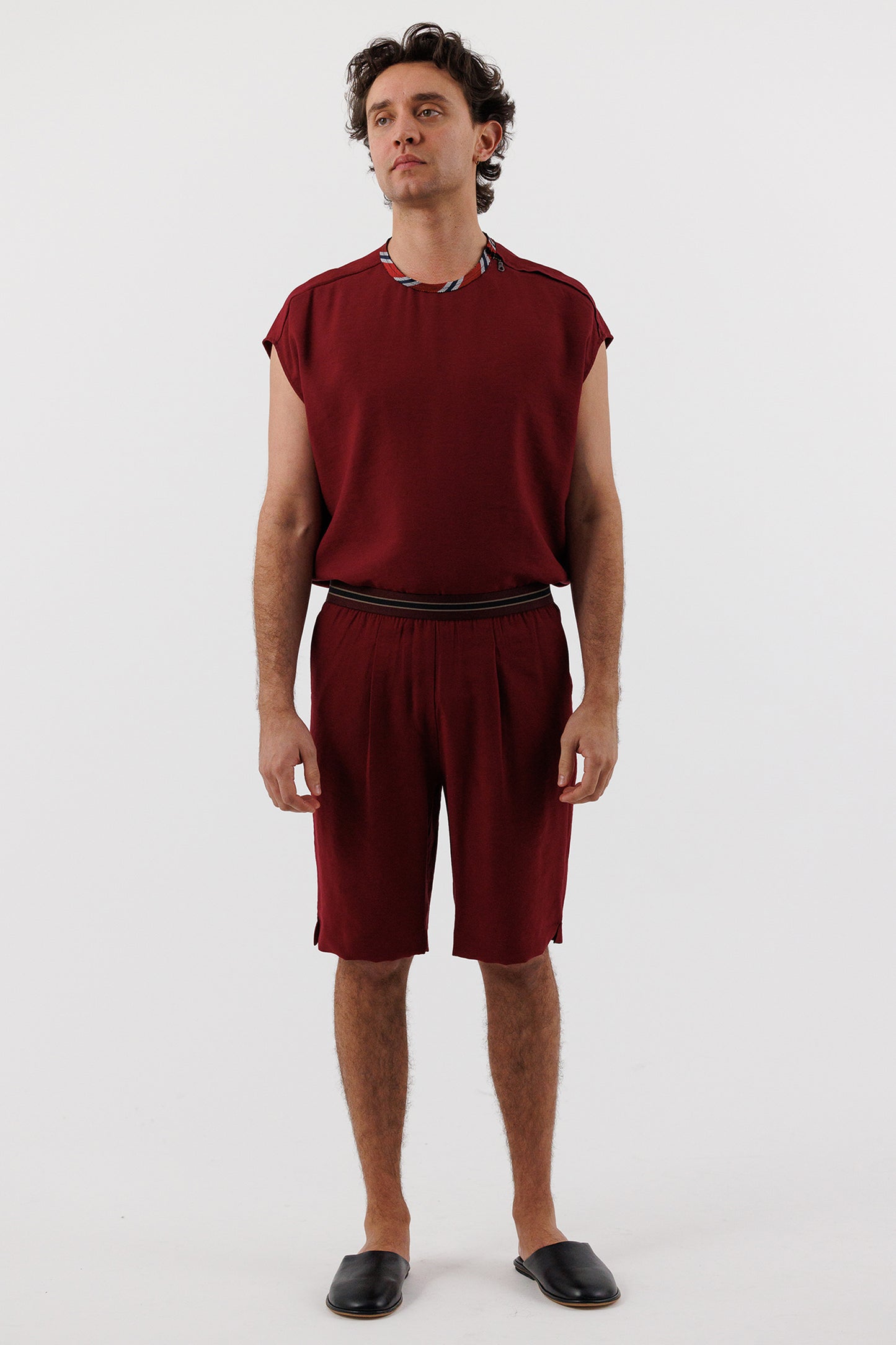 SLEEVELESS SIDE ZIP TOP PLUM