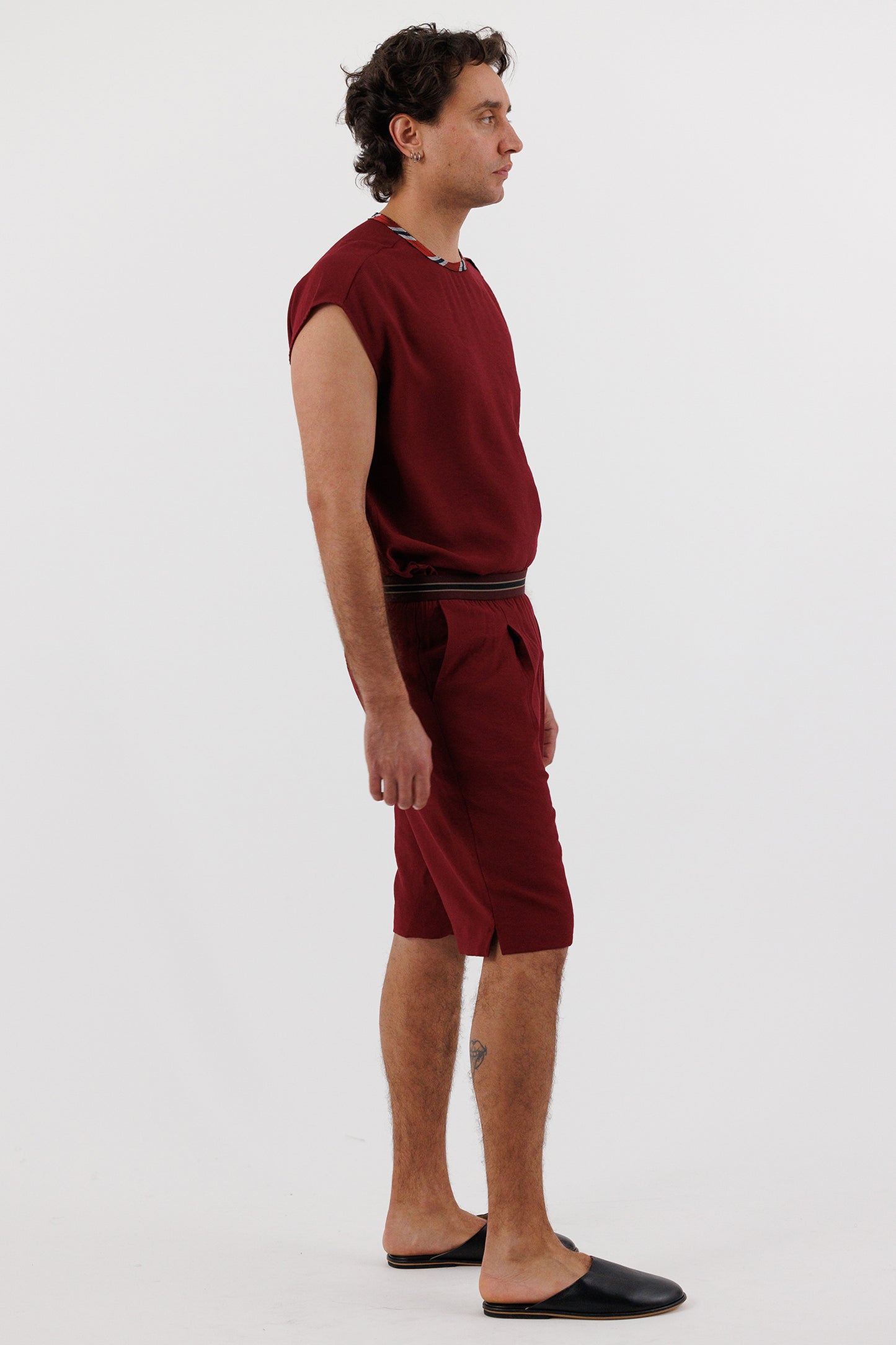 SLEEVELESS SIDE ZIP TOP PLUM
