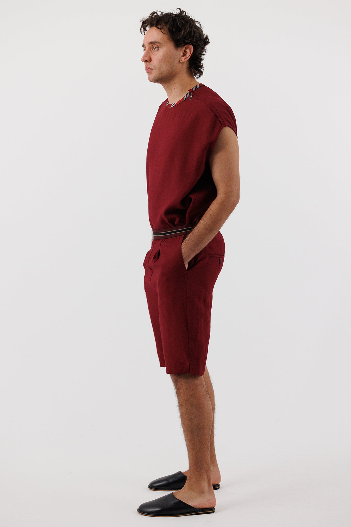 SLEEVELESS SIDE ZIP TOP PLUM
