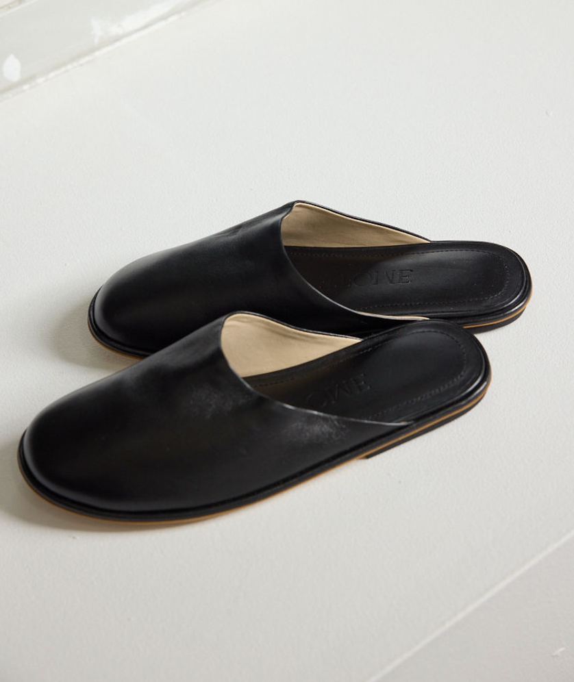 LEATHER SLIPPERS