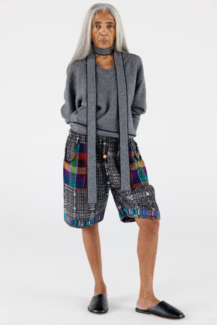 V NECK SCARF SWEATER
