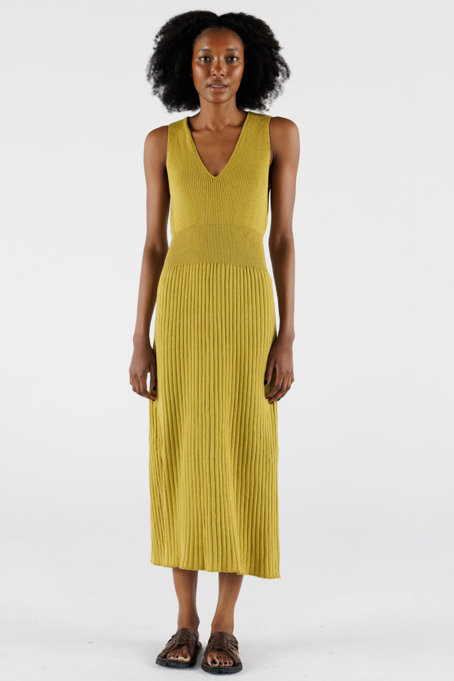 V NECK KNITTED DRESS