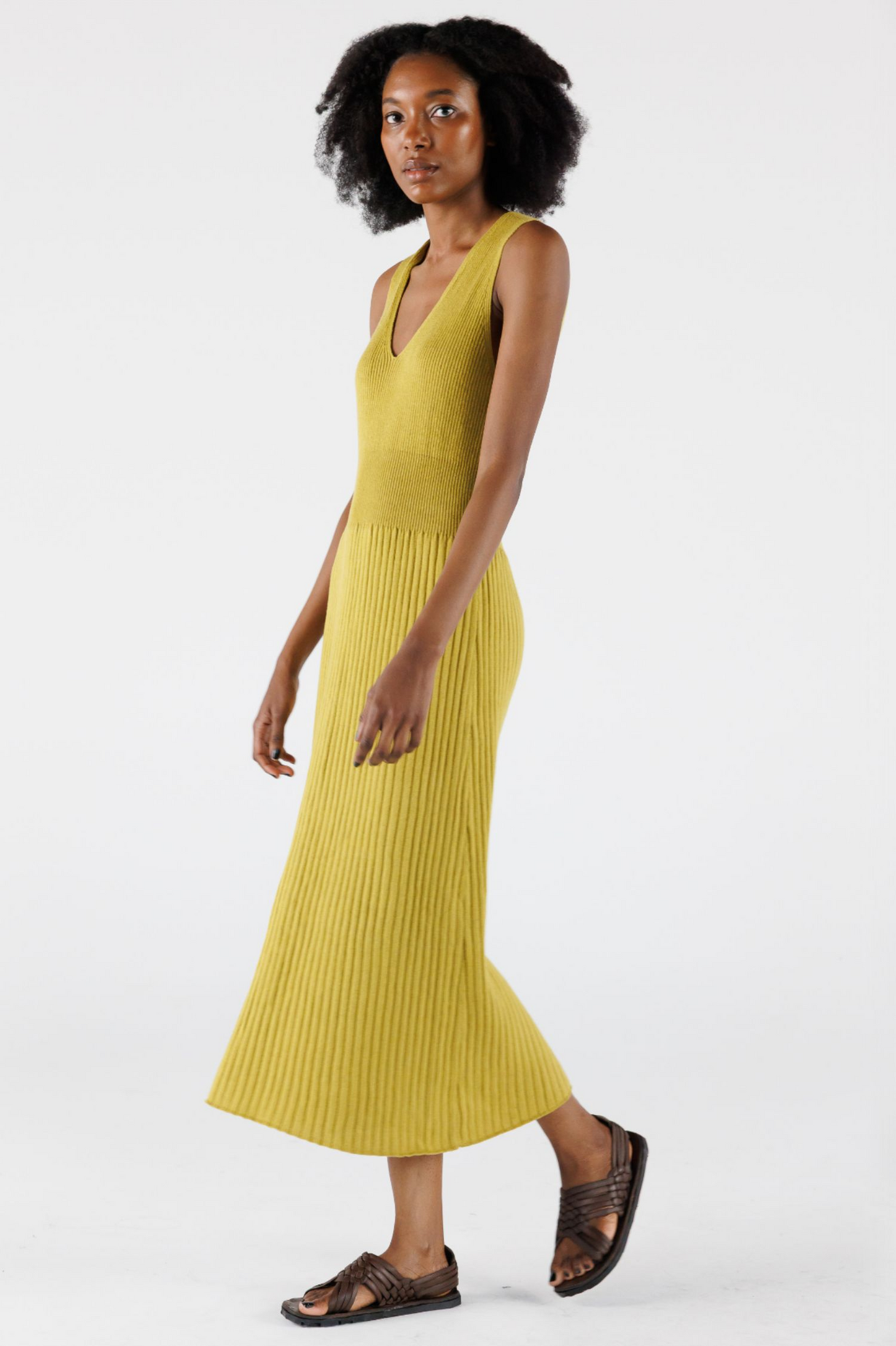 V NECK KNITTED DRESS