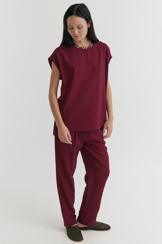 SLEEVELESS SIDE ZIP TOP PLUM