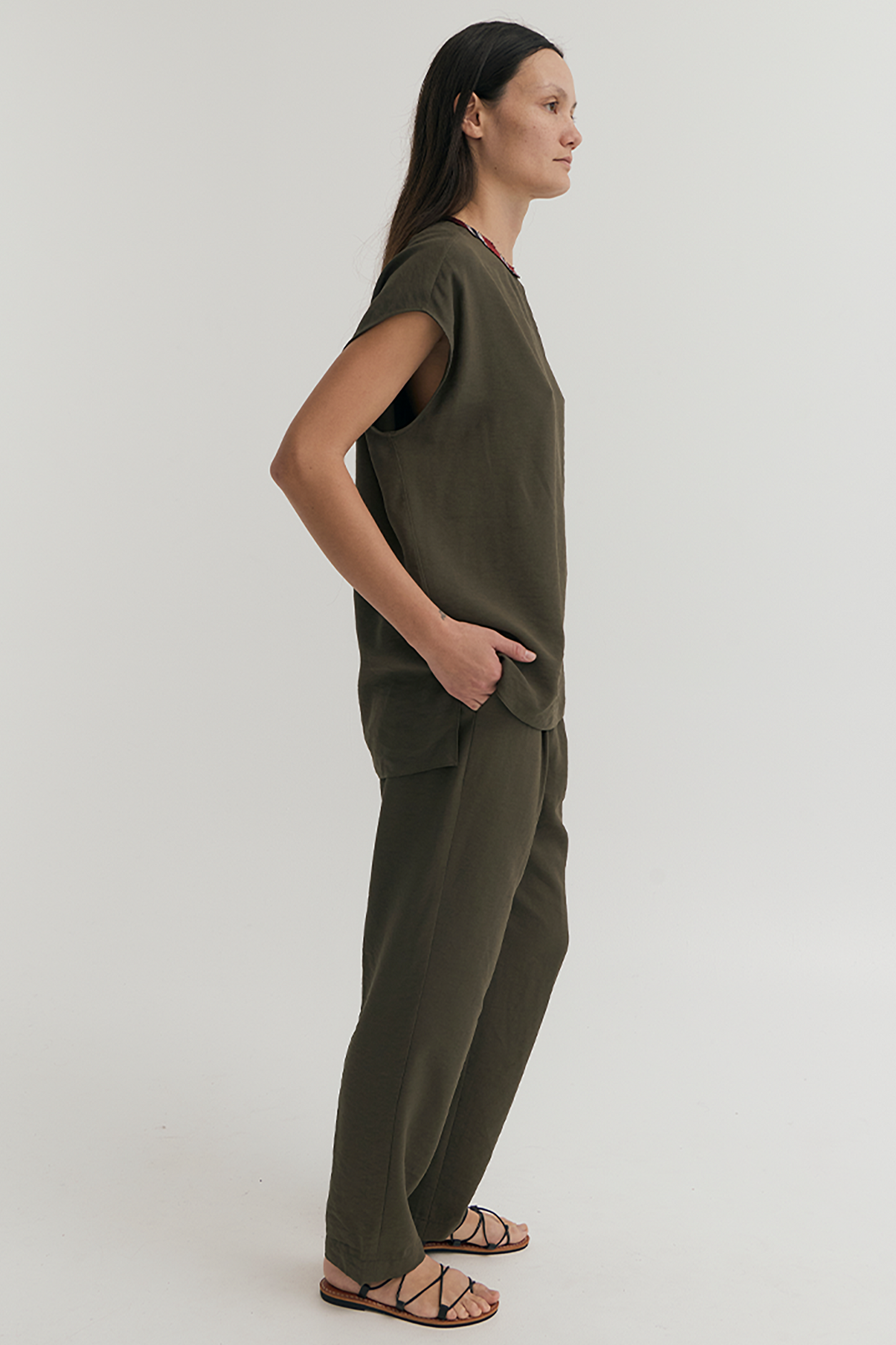 ELASTIC WAIST PANT