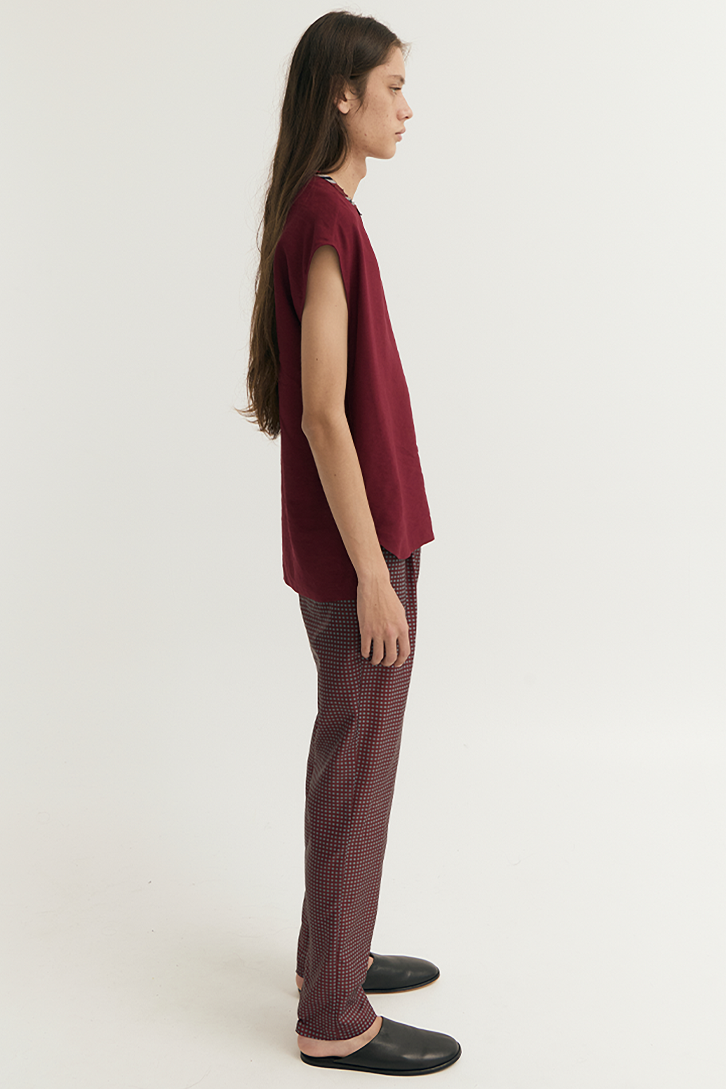 SLEEVELESS SIDE ZIP TOP PLUM