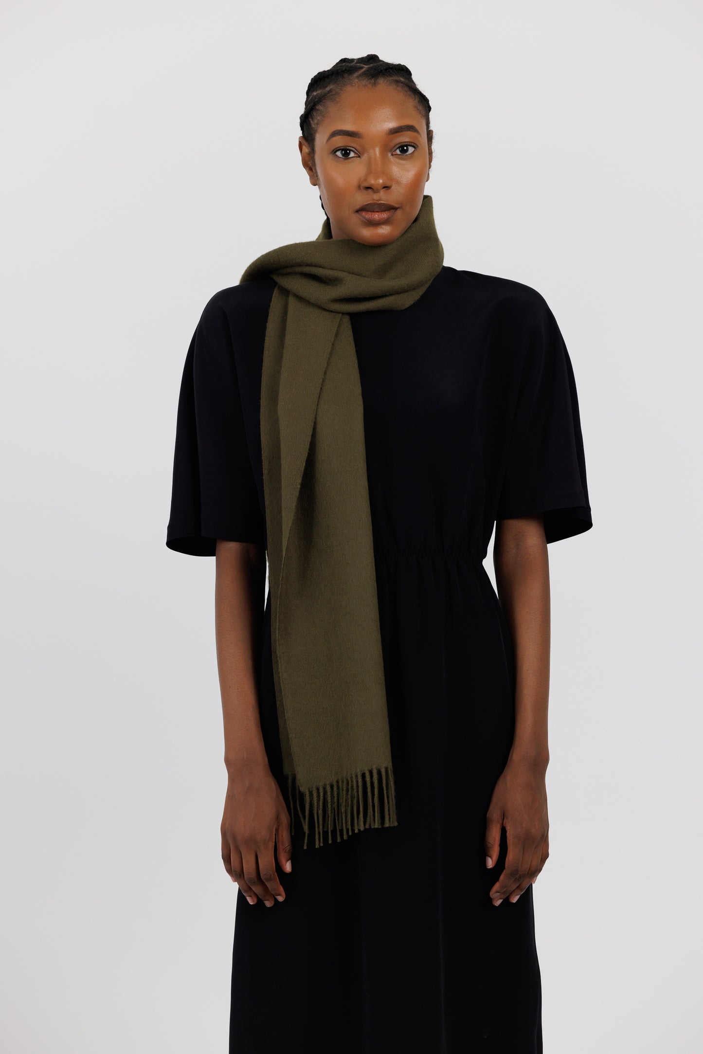 CLASSIC FRINGED SCARF