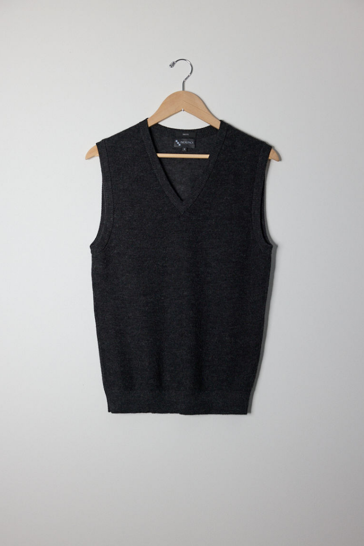 V NECK SWEATER VEST