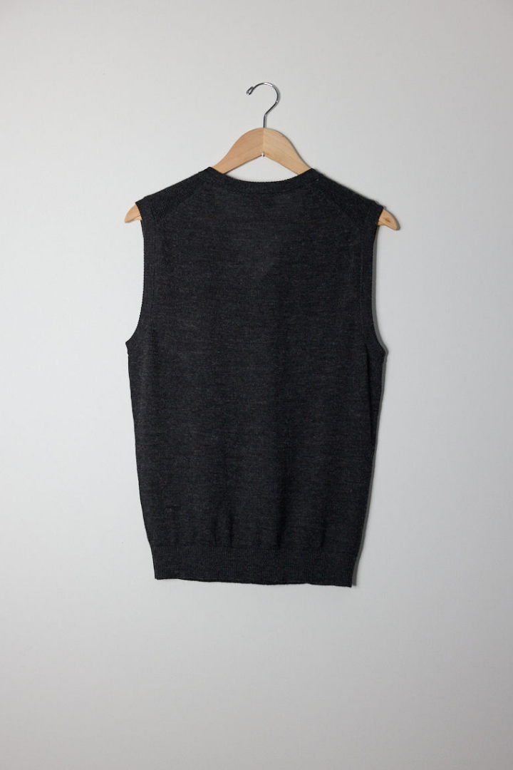 V NECK SWEATER VEST