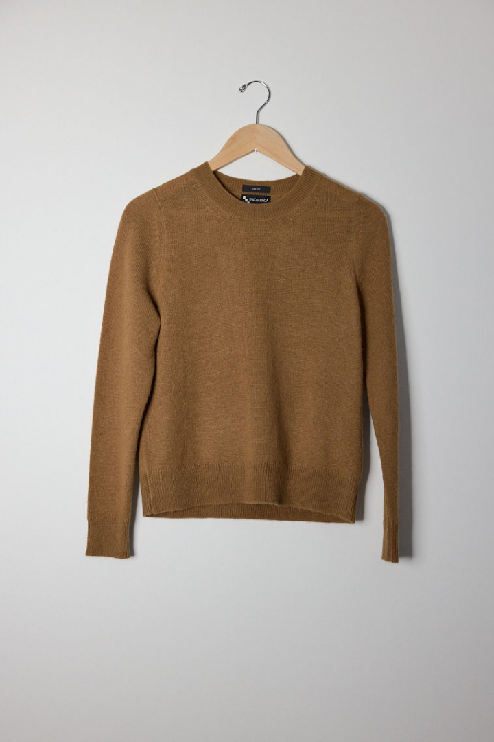 CREW NECK SWEATER