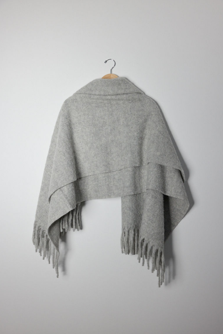 BOUCLE BRUSHED SHAWL