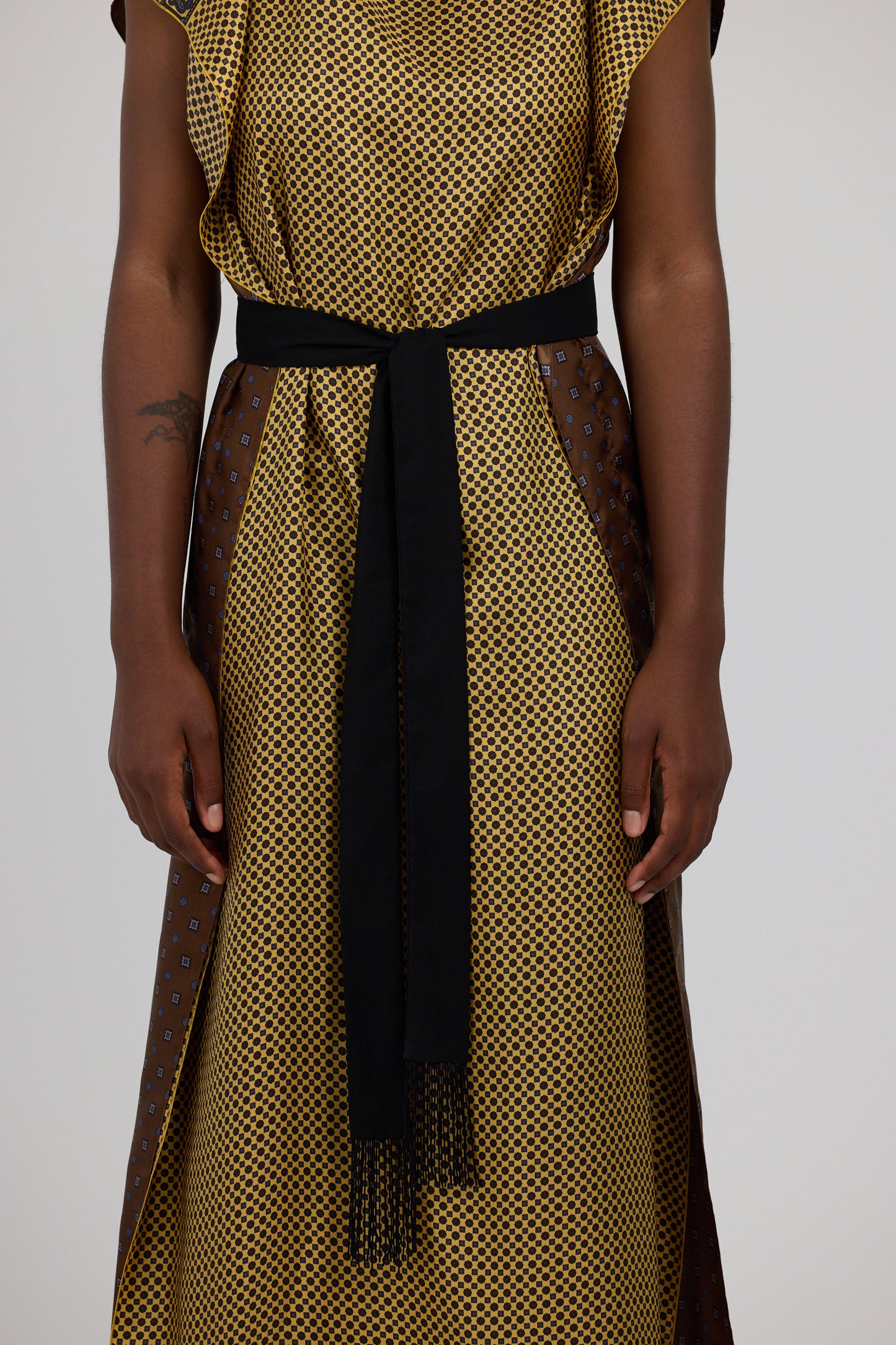 SCARF PRINT GOWN