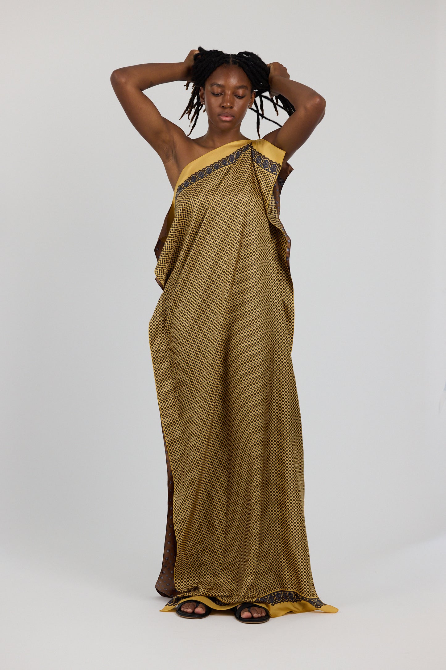 SCARF PRINT GOWN