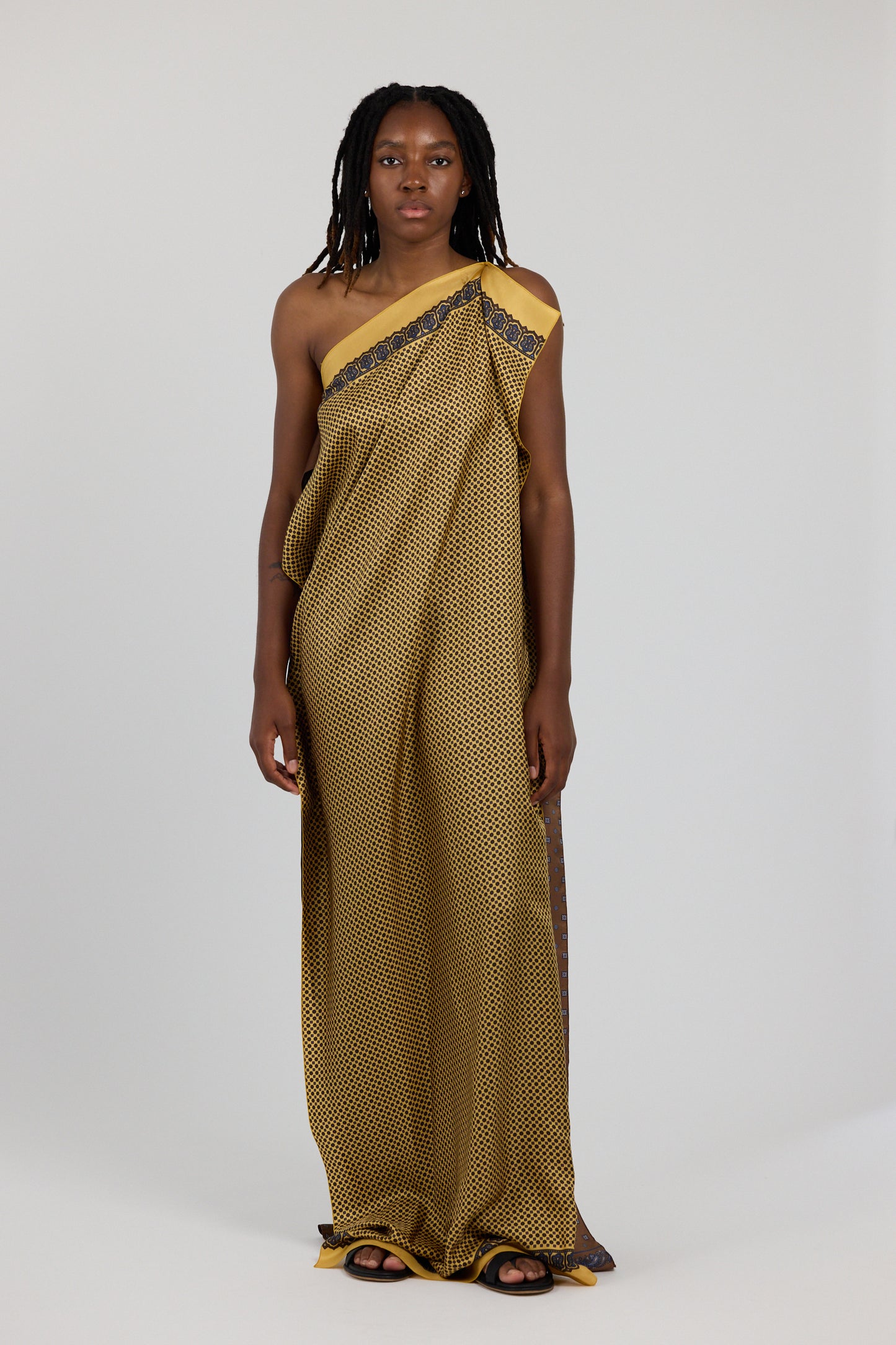 SCARF PRINT GOWN