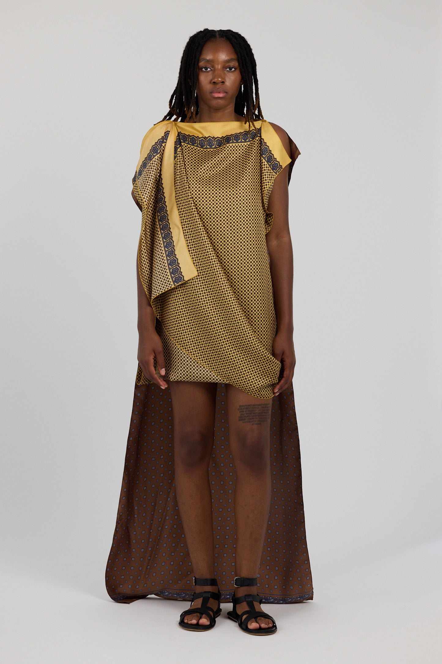 SCARF PRINT GOWN