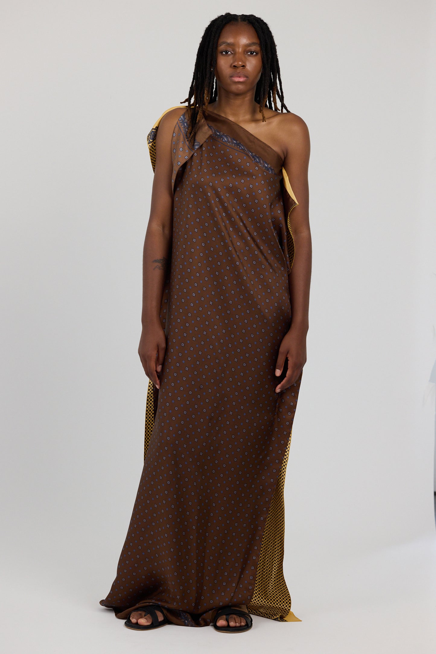 SCARF PRINT GOWN