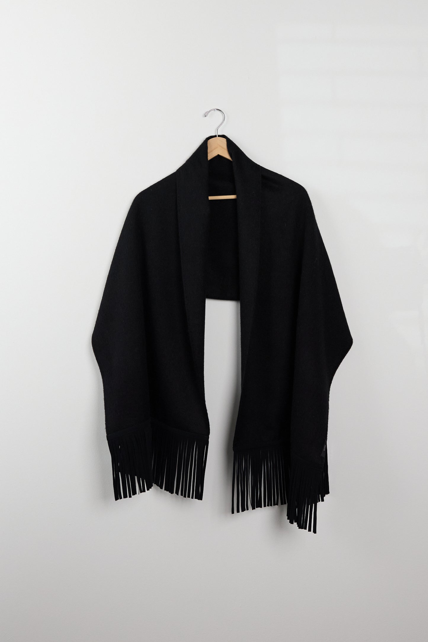 FRINGED SHAWL w SUEDE